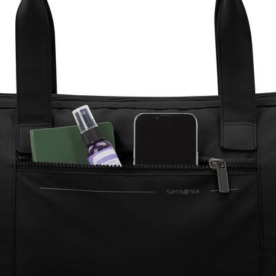 Samsonite Companion Bags Weekender in the color Black.